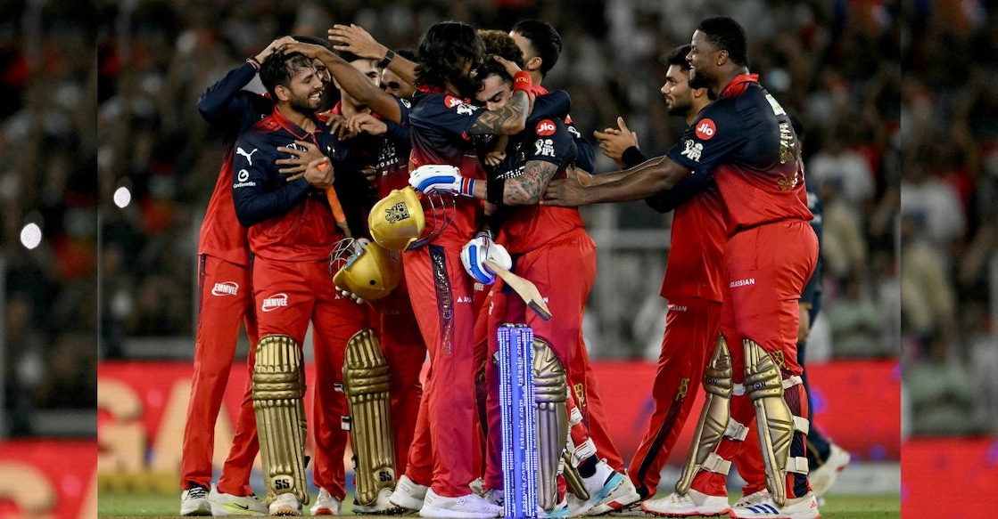 Copy of Copy of Jose Article Images - rcb-players-celebrate