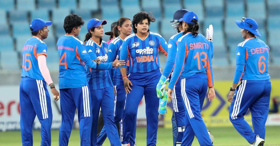 Indian players celebrate a wicket against Pakistan. Photo: X/@BCCI