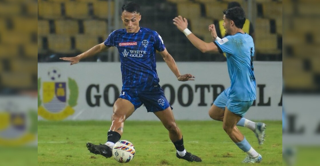 Action between Kerala Blasters (dark blue) and Mumbai City in the Super Cup in Goa on November 6, 2025. Photo: KBFC
