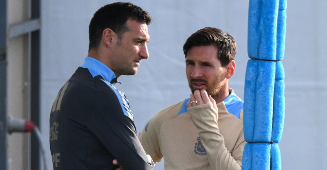Argentina's head coach Lionel Scaloni and forward Lionel Messi speak during a training session in Ezeiza, Buenos Aires province, Argentina on June 3, 2025. File photo: Luis Robayo