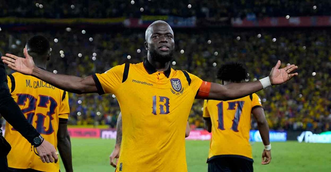 Ecuador's Enner Valencia celebrates scoring their first goal in Ecuador v Argentina World Cup qualifier. Photo: REUTERS/Cristina Vega