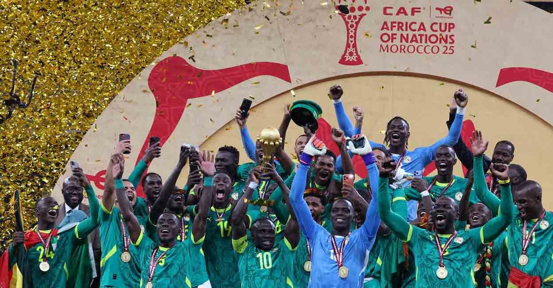 Senegal's Sadio Mane lifts the trophy with teammates as they celebrate after winning the Africa Cup of Nations. Photo: REUTERS/Amr Abdallah Dalsh