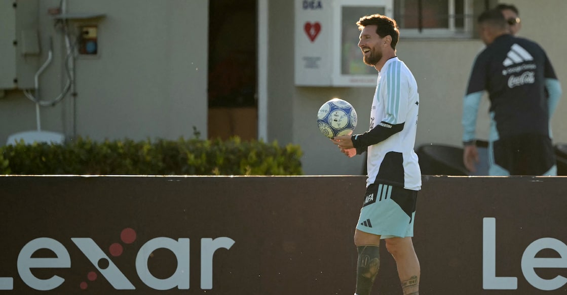 Argentina's forward Lionel Messi takes part in a football training session at the Argentine Football Association (AFA) training camp in Ezeiza, Buenos Aires Province, on October 5, 2026, ahead of the friendly match against Benin. (Photo by JUAN MABROMATA / AFP)