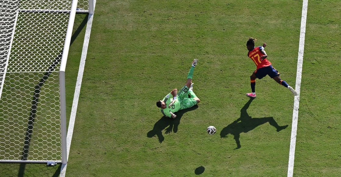 FIFA World Cup 2026 Final: Goalless First Half, Spain Dominates, Martinez Injured for Argentina