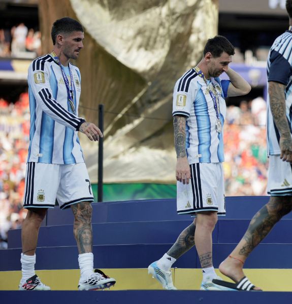 messi-defected