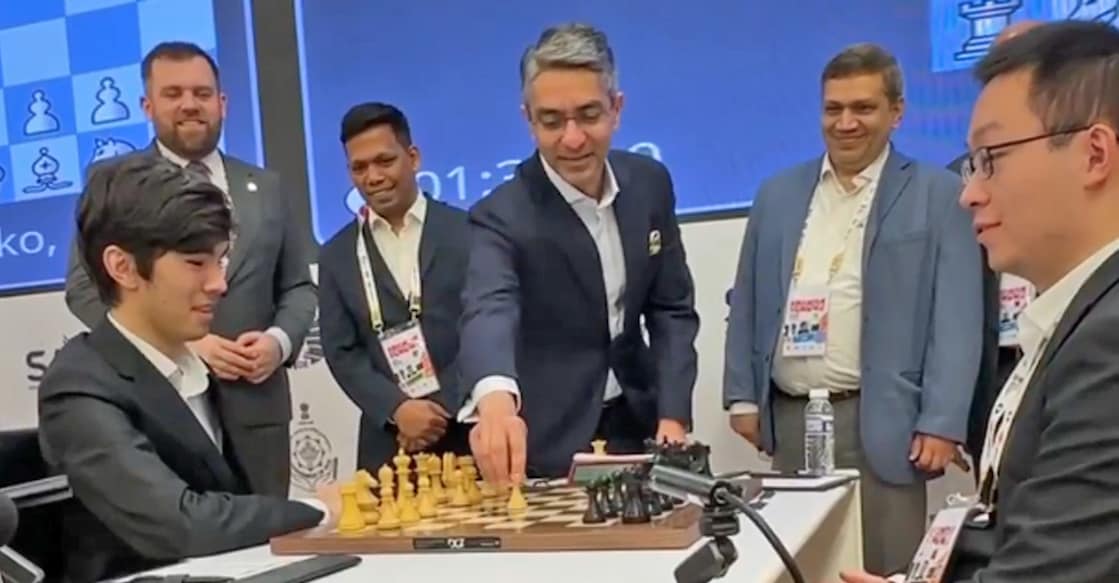 India's Olympic gold medallist Abhinav Bindra made the ceremonial opening move of the first game of the FIDE Chess World Cup final between Javokhir Sindarov and Wei Yi in Goa on November 24, 2025. Photo: Screengrab/FIDE