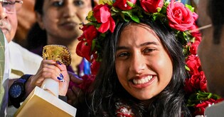 World Cup winner GM Divya Deshmukh gets grand reception at Nagpur 