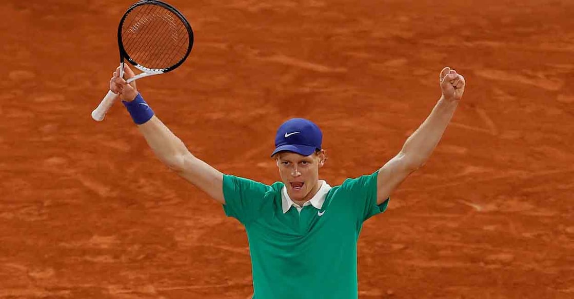 TENNIS-FRENCHOPEN Italy's Jannik Sinner celebrates winning his semi final match against Serbia's Novak Djokovic at French Open. Photo: REUTERS/Stephanie Lecocq