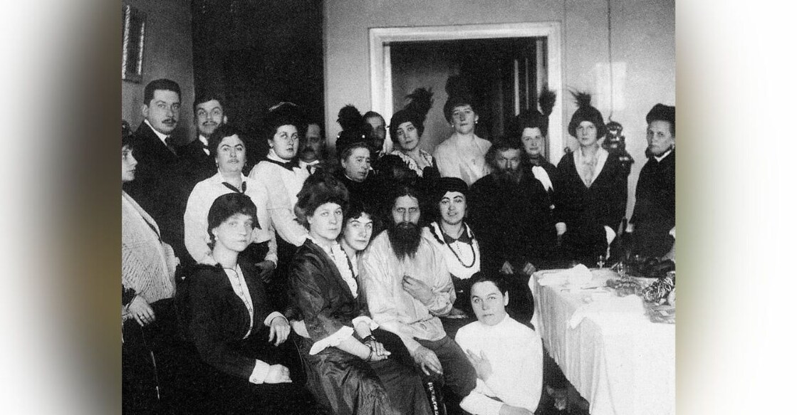 Travel (1248 x 650 px) - 1