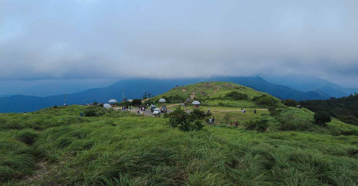 Kerala's Ponmudi is crowded after tourists arrive in huge numbers on Priyadarshini buses