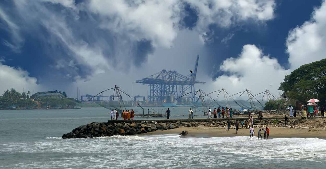 Ernakulam is the best place for beach lovers as it’s replete with many dreamy beaches.  Photo: iStock/vladj55