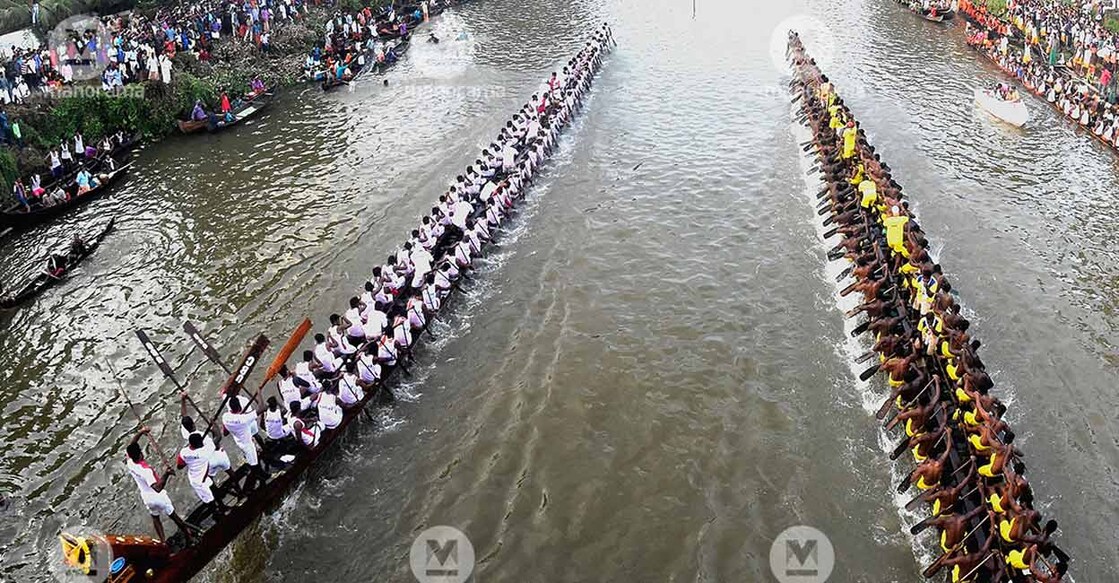 The boat race, held on the Meenachil River in the historic town of Thazhathangadi, gets underway at 2 pm on September 27, with the district collector, Chethankumar Meena, hoisting the flag. Photo: Manorama