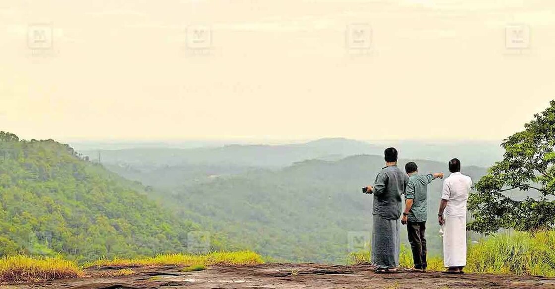 The slithering vines, huge rock structures and the mesmerising 360-degree view are some of the highlights of Koombanmala. Photo: Reju Arnold/Manorama