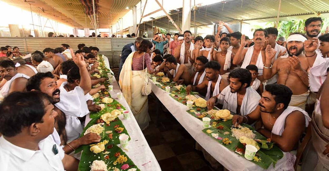 Vallasadya is held at Aranmula Parthasarathy Temple. Photo: Manorama