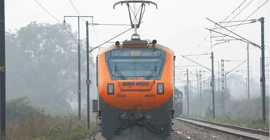 Amrit Bharat Express trains are new non-AC trains with features similar to Vande Bharat trains, capable of carrying 1,800 passengers at 130 km/hour. Photo: Shutterstock/PradeepGaurs
