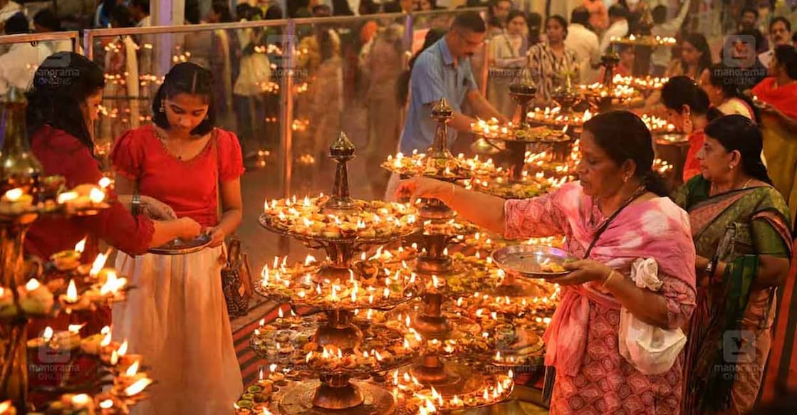 Attukal pongala and the lunar eclipse fall on the same day this year. Photo: Manorama