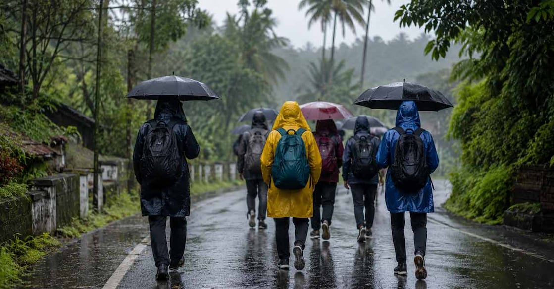 Tourist spots in Kerala districts with red and orange alerts will remain closed. Photo: AI-Generated image