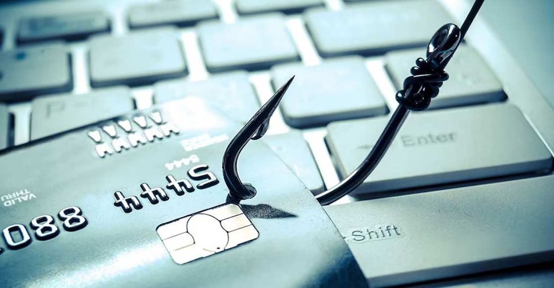 Fraudsters are deploying various tactics, such as bogus call centres, deepfake-driven impersonation scams and mule account networks. Representative image: Shutterstock/wk1003mike