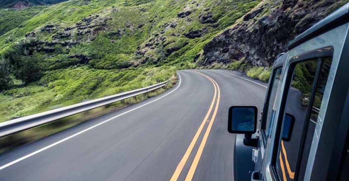 Tips to save your life while driving