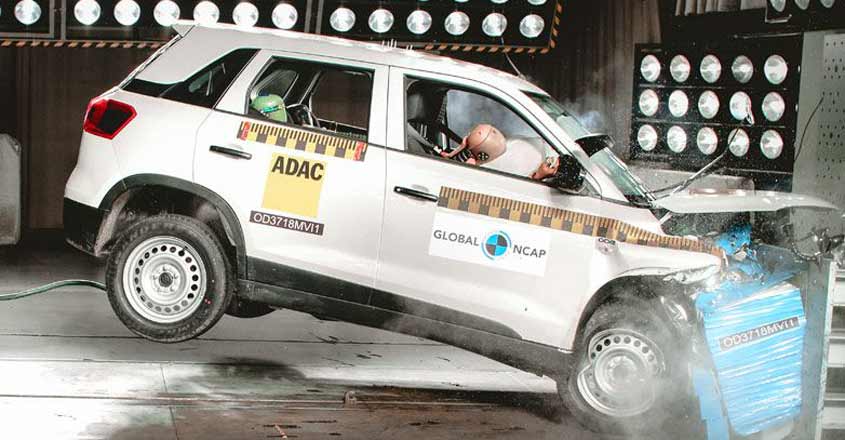 Maruti Vitara Brezza aces safety test; Renault Lodgy flunks | Video Maruti Vitara Brezza aces safety test; Renault Lodgy flunks | Video