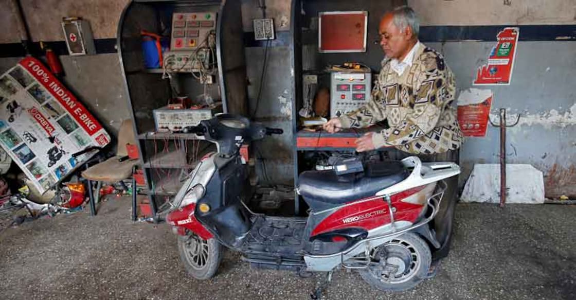 Hero, Bajaj, TVS object Niti Aayog's move for all electric two-wheelers