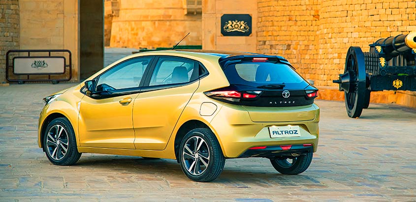Tata Altroz test drive: An agile and potent premium hatchback newbie Tata Altroz test drive: An agile and potent premium hatchback newbie