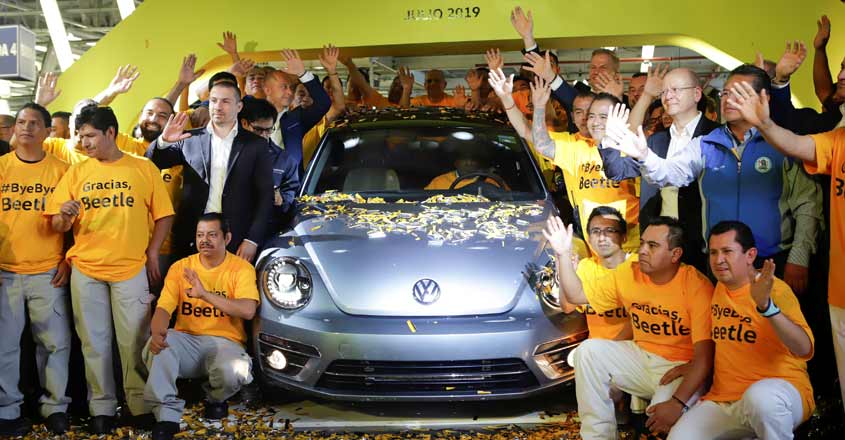 Last Volkswagen Beetle drives into the sunset Last Volkswagen Beetle drives into the sunset
