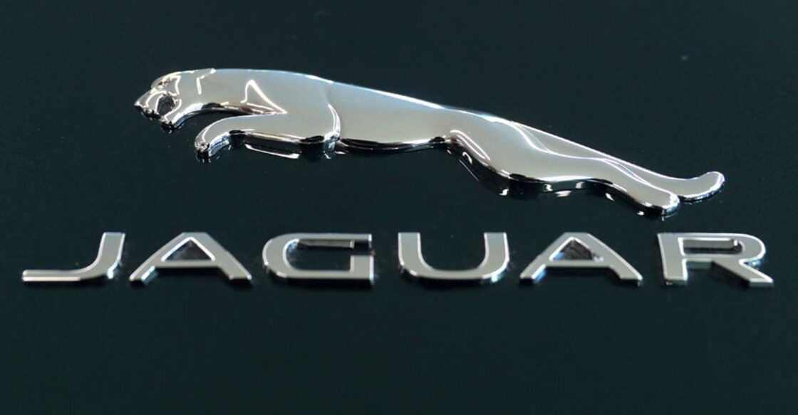Jaguar Land Rover to build electric cars at UK plant