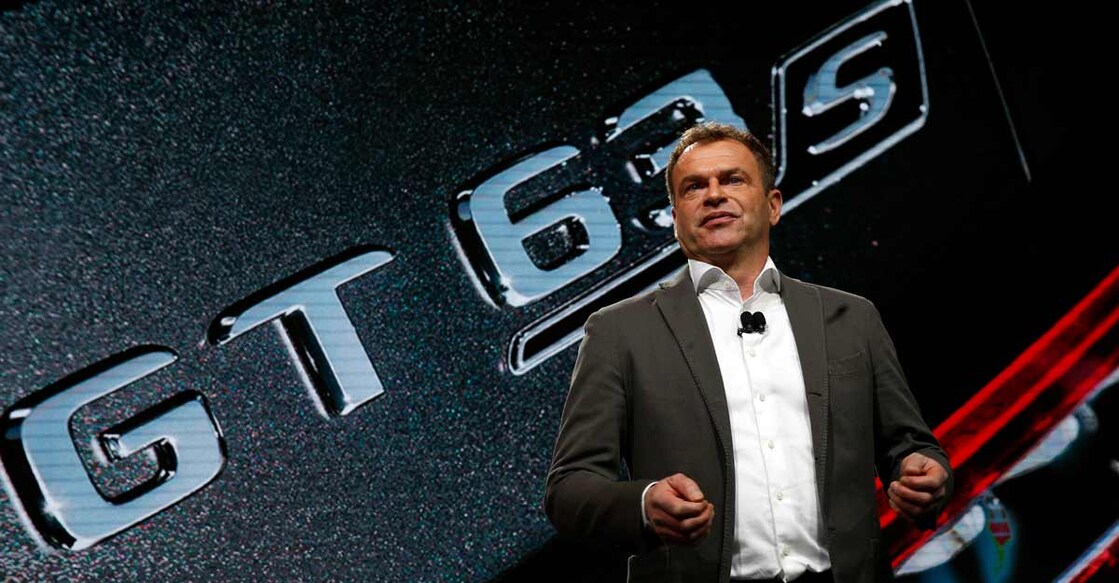 Aston Martin confirms Mercedes boss Moers will replace CEO Palmer