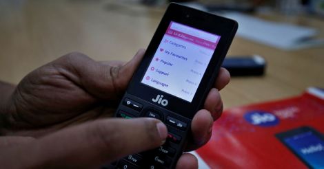 It's recharge magic: no 3-year wait for a Rs 1,500 JioPhone full refund 