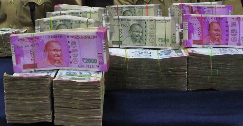 Battered Rupee May Push Up Interest Rates Twice Before Year End Rupee Currency Indian Rupee Rbi