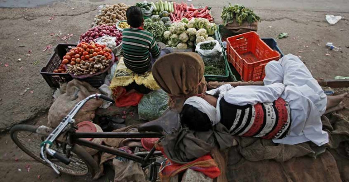 INDIA-ECONOMY-INFLATION