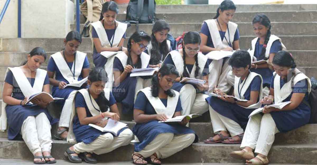 students-exam-sslc