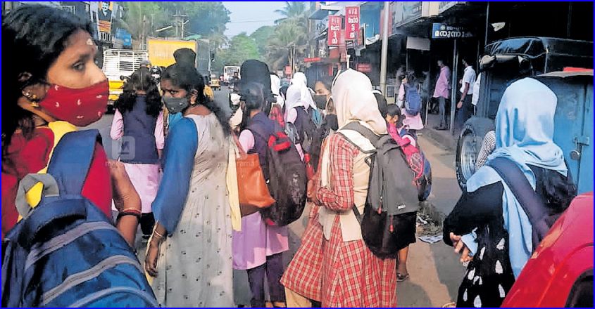 ernakulam-bus-waiting-image-845-440