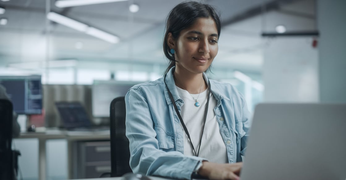 engineer The developer could give feedbacks about the quality of a software when he/ she writes the code.: Shutterstock/Gorodenkoff