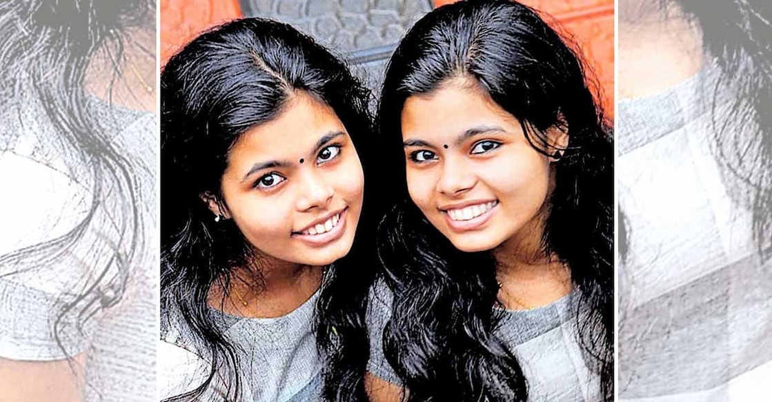 twin-sisters-secure-first-rank-in-degree-examination twin-sisters-secure-first-rank-in-degree-examination