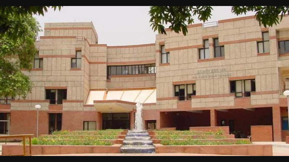 IIT Kanpur's flexible e-Masters Degree: Building strong foundations for  career advancement without requiring a GATE score for enrolment - Times of  India