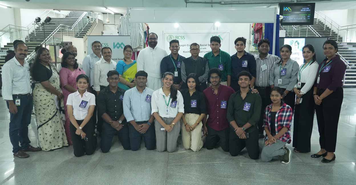 ReThreads is an initiative by the Department of Management and Professional Studies- Rajagiri College of Social Sciences (Autonomous) in association with the Kochi Metro Rail Limited. Photo: Joel C Poothuran (BBA/RCSS)