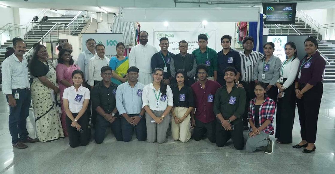 rajagiri-fashion ReThreads is an initiative by the Department of Management and Professional Studies- Rajagiri College of Social Sciences (Autonomous) in association with the Kochi Metro Rail Limited. Photo: Joel C Poothuran (BBA/RCSS)