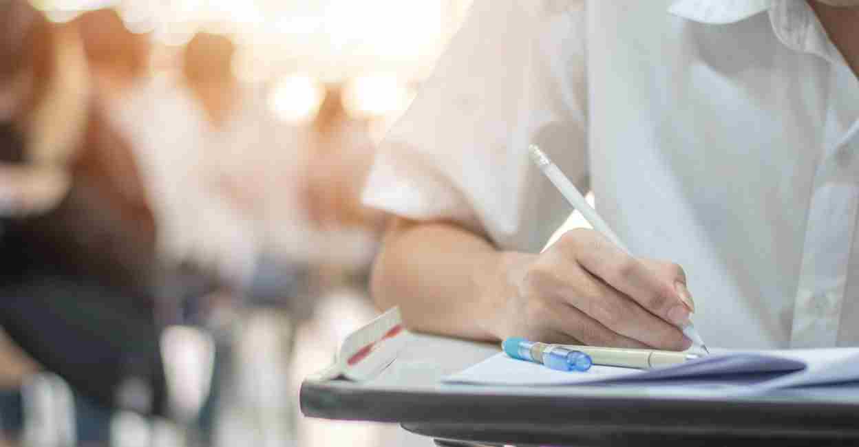 NTA will conduct JEE 2024 in two sessions. Photo: Canva