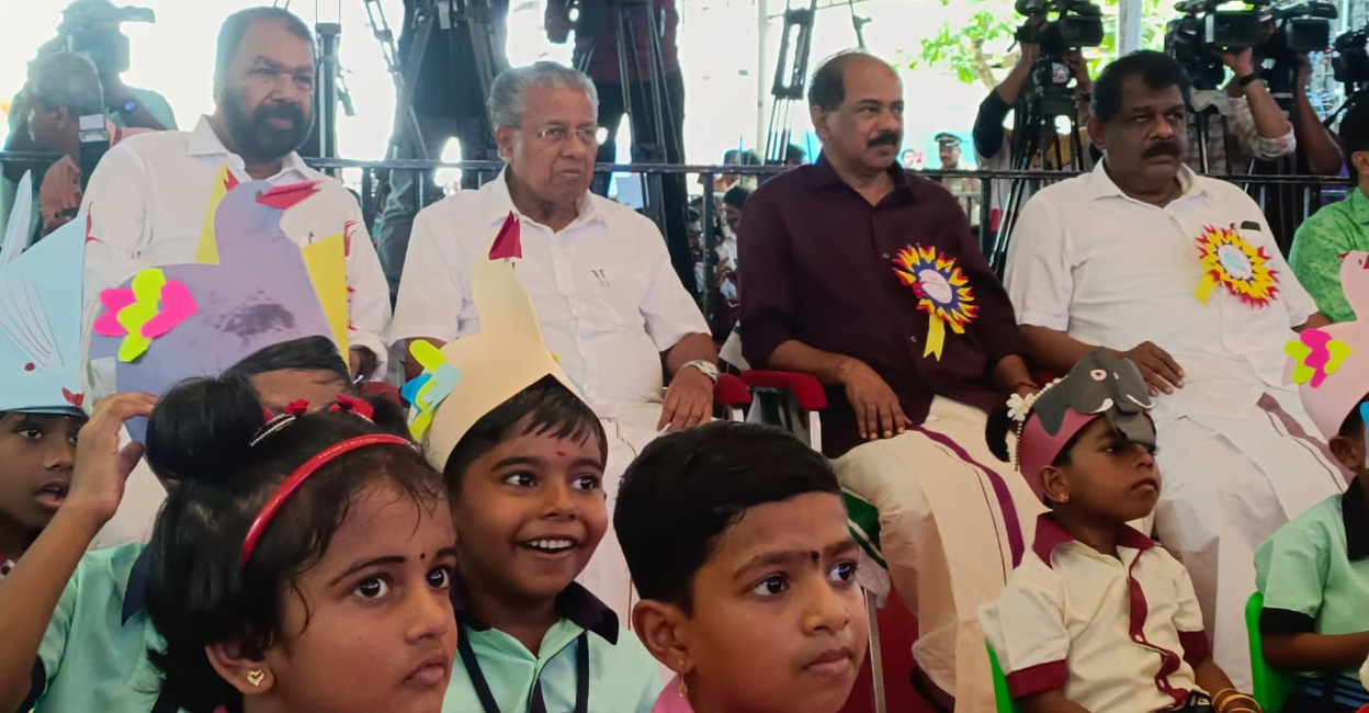 CM inaugurates state-level praveshanolsavam; 4 lakh tiny tots head to classrooms