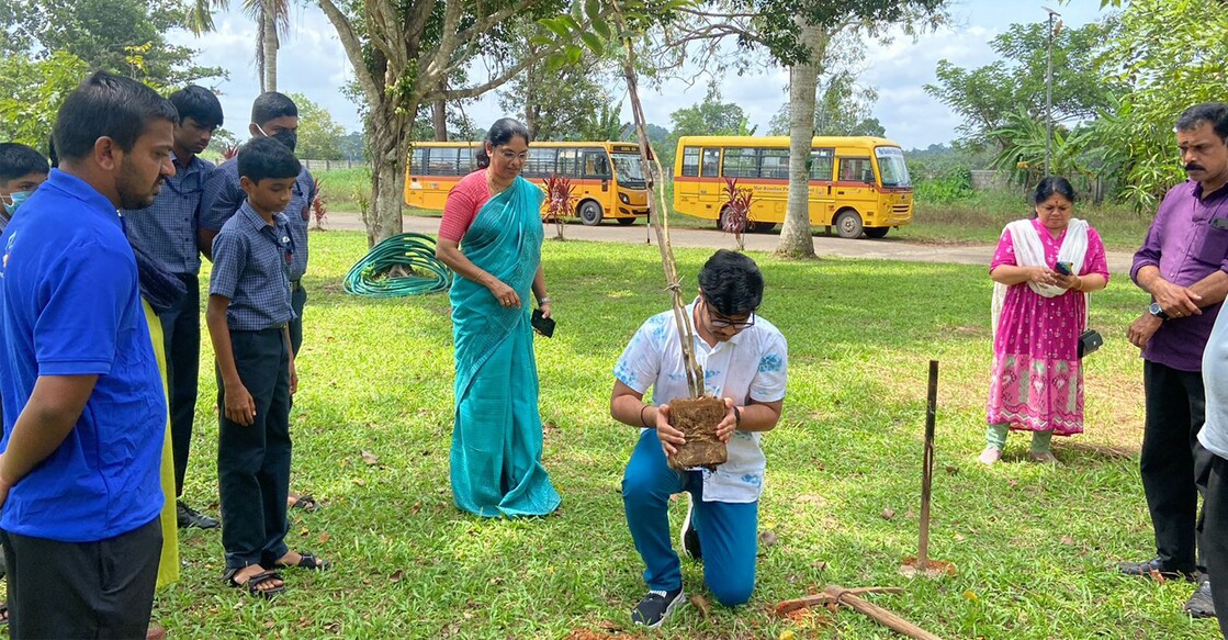 Pranav Rajesh Krishnan planting the tree on the premises of Mar Baselios Public School in Kottayam. Photo: Special Arrangement