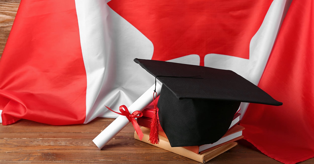 canada-visa-5 Photo: Shutterstock/Pixel-Shot