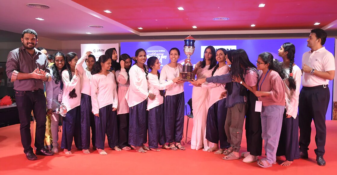 Sacred Heart College Chalakudy was awarded the overall championship title, with the prize being presented by Collector Vigneshwari. Photo: Manorama