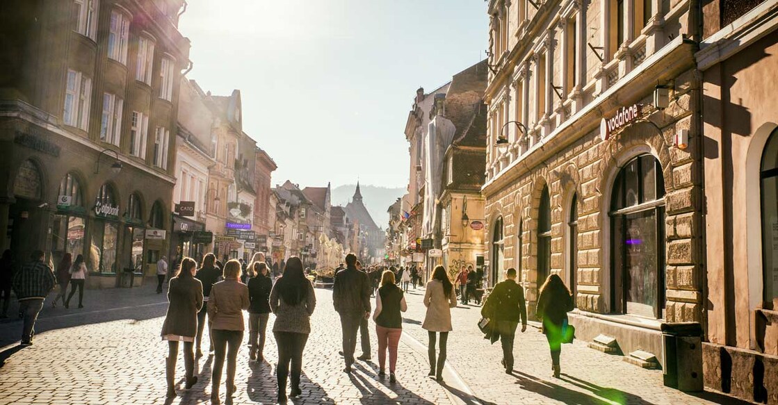 Street scene as shot in the Romanian city of Brasov in Transylvania, Romania. Photo: iStock/Instants 
