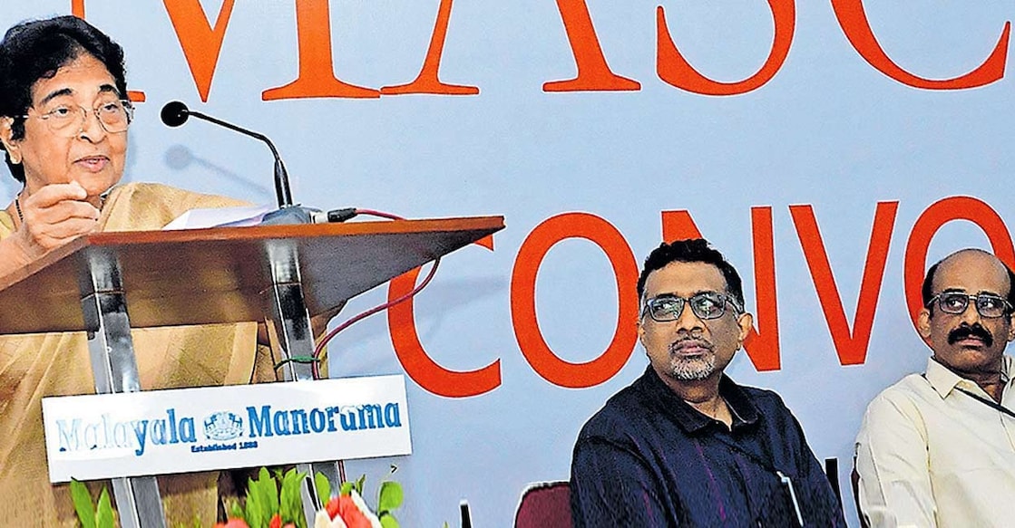 Former Chief Secretary of Kerala Lissy Jacob speaking at the convocation ceremony held at MASCOM, Kottayam.  MASCOM Director A Ravi Shankar, Assistant Director S Radhakrishnan are also present. Photo: Manorama