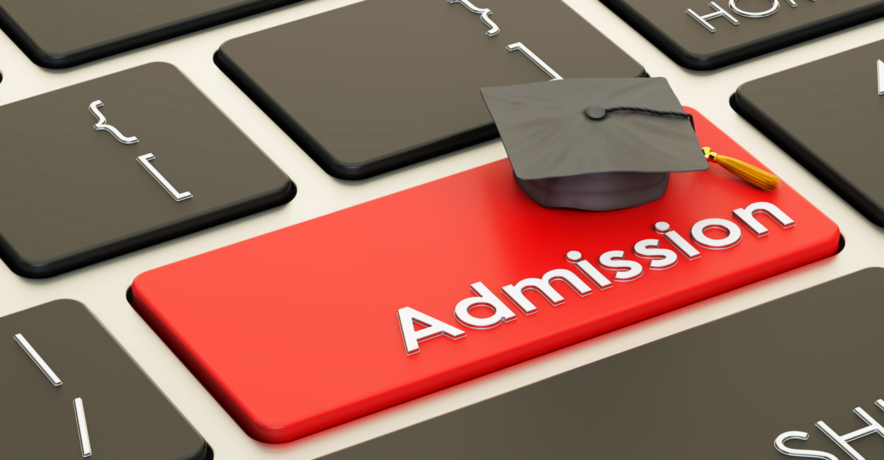 Admission Representative image: iStock/AlexLMX