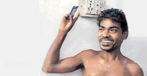 Drunk Odia man saved after deep plunge to trace purse