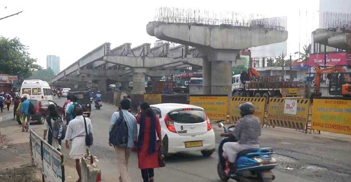 Vyttila, Kundannoor flyovers to be opened in March 2020