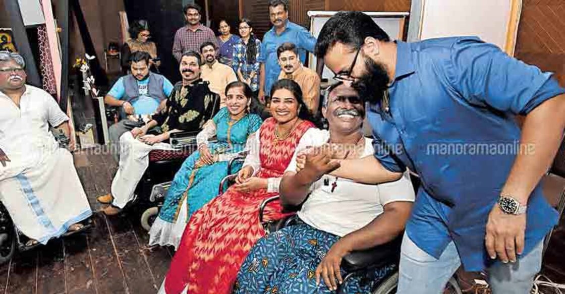 'Chaaya,' a play on wheelchairs, staged in Kochi